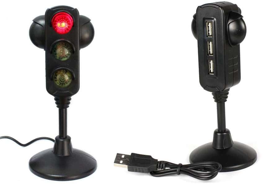 3-fach USB-Hub im Verkehrsampel Design mit LEDs nur 2,60 € …