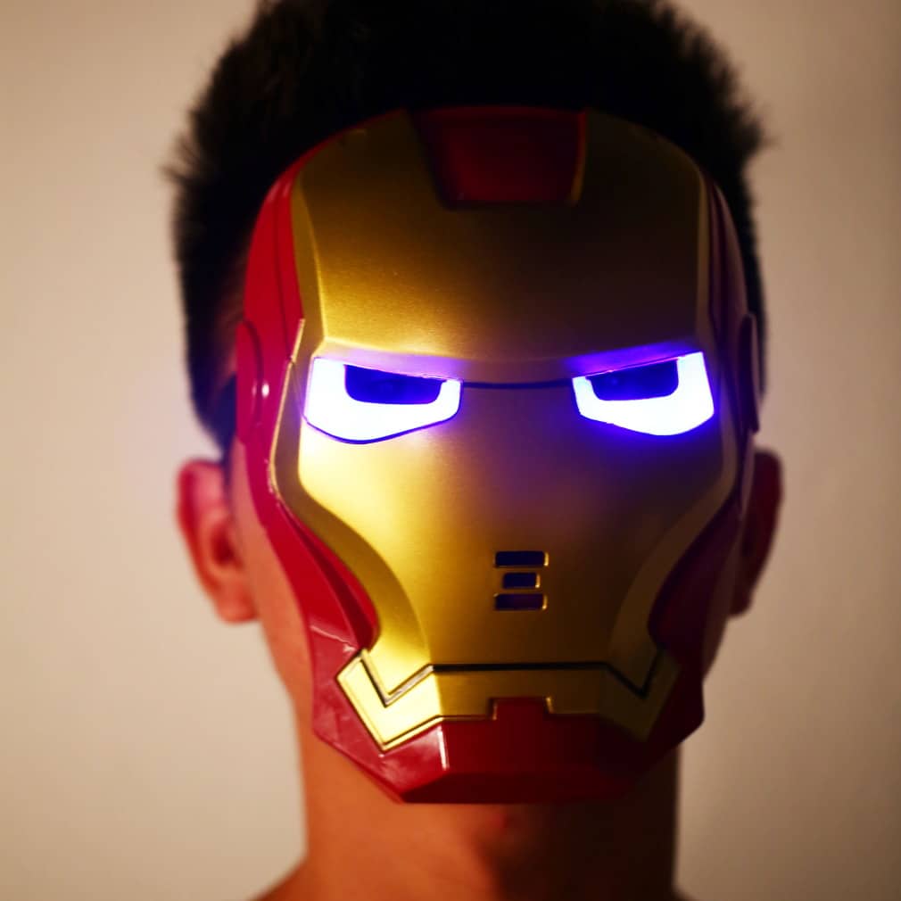Bestpreis? „Iron Man“ Maske mit LED-Augen für 2,93 Euro (gratis Lieferung)!
