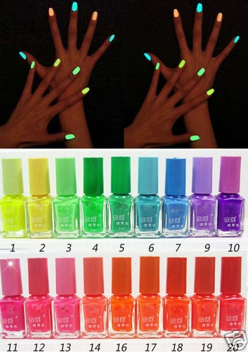 Leuchtender Nagellack (Glow in the Dark) in 12 Farben für je nur 1 Euro (gratis Versand)!