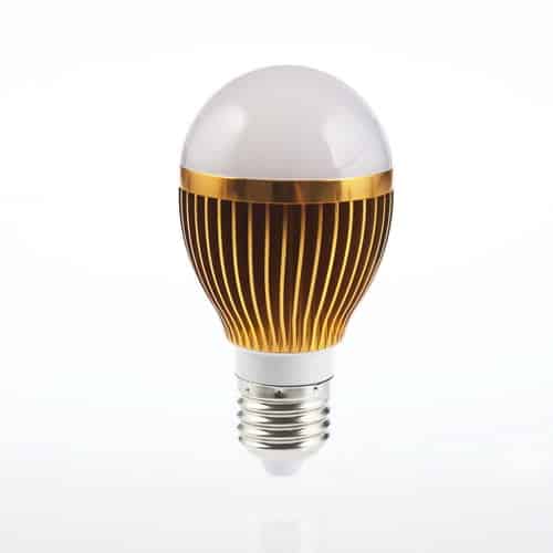 E27 LED-Leuchtmittel mit 10 Watt Leistung und 900 Lumen für nur 4,63 Euro (gratis Versand)!