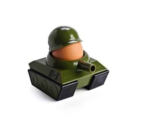 Panzer-Eierbecher mit Toastbrot-Soldaten als Gadget aus England!