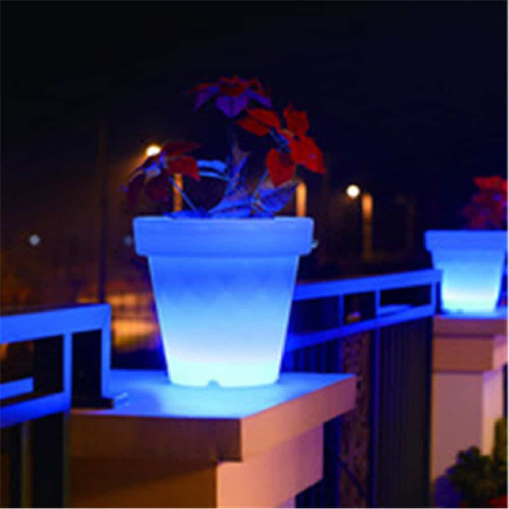 LED-Blumentopf für 9,67 Euro (gratis Lieferung) bei eBay! Oder lieber günstig in besserer Version basteln??