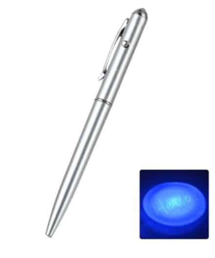 Stift mit unsichtbarer Tinte und UV-LED für nur 56 Cent!
