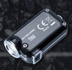 Nitecore TINI SS Metall-Schlüsselanhänger mit LED-Lampe für 20,64 Euro bei Gearbest