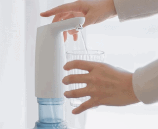 LIFE Automatischer Touch-Control Wasserspender für PET-Flaschen nur 13,12 Euro
