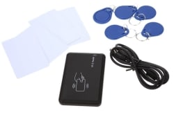 KKmoon RFID IC USB Kartengerät mit 5 Chipkarten + 5 Schlüsselanhänger (13.56MHZ ) für 10,96 Euro bei Amazon