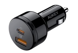 Wieder da: Aukey CC-Y15 USB und USB C Autoladegerät für nur 11,39 Euro