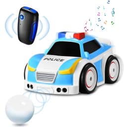 Ferngesteuertes Polizeiauto mit Soundeffekten für Kleinkinder nur 12,99€